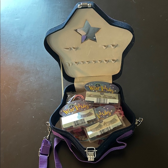 F - Picture 11 of 12